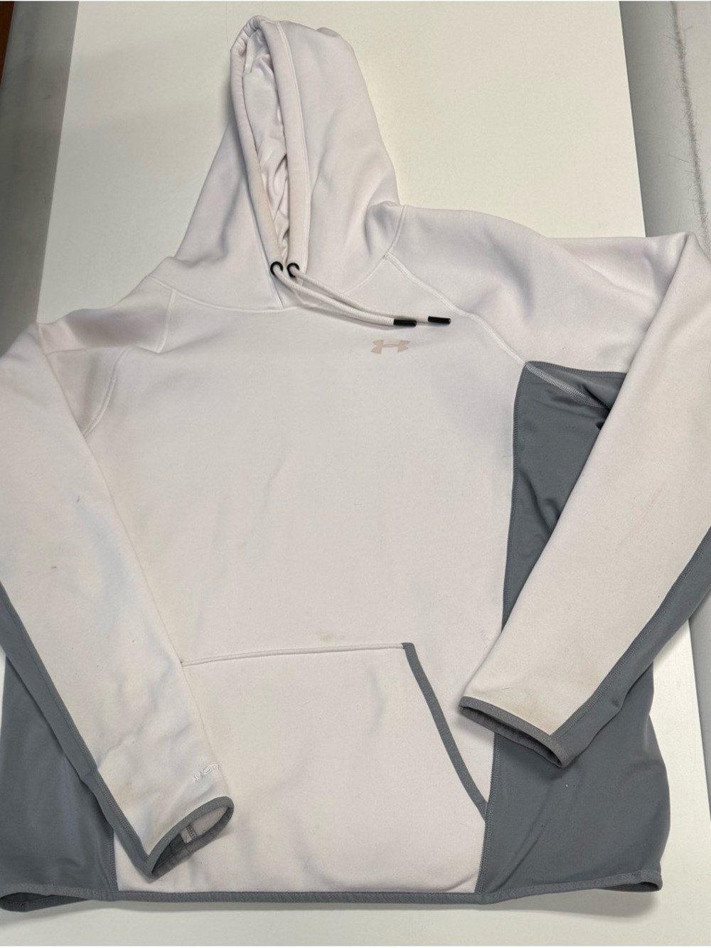Under Armour White & Gray Colorblock Pullover Hoodie -XL ladies